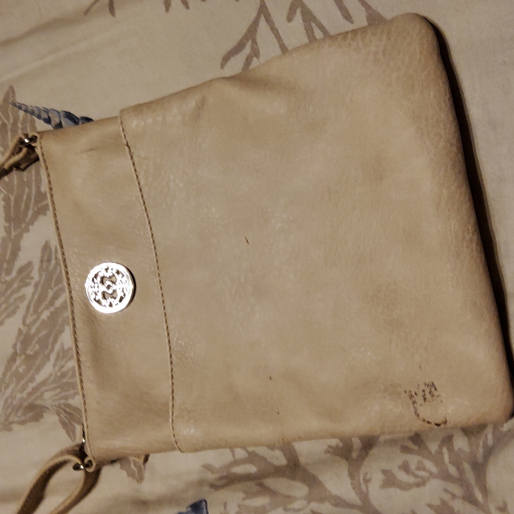 Tan purse crossbody